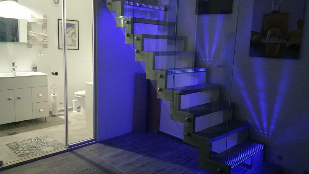 Xenonas Apartment กามิลารี ภายนอก รูปภาพ